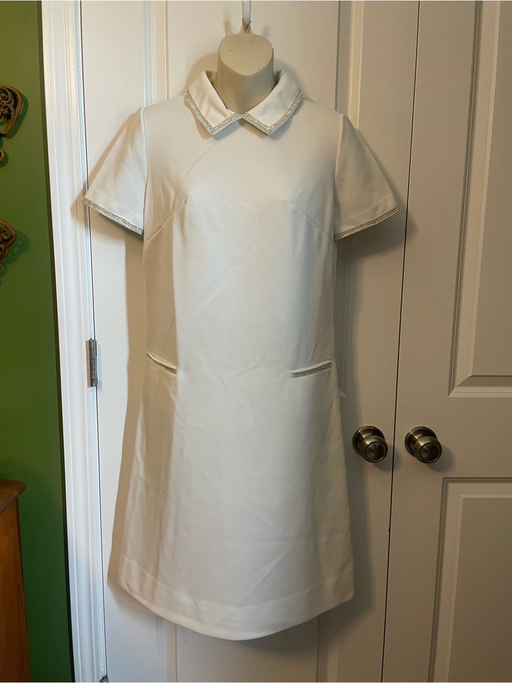Bibtage 1960s Butte Knit shift dress Peter Pan collar with crystal diamantes 10